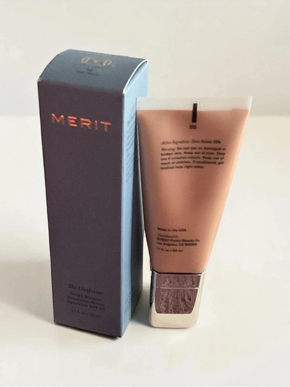 Merit The Uniform Tinted Mineral Foundation ✨ Shade 22 Oak Bisque